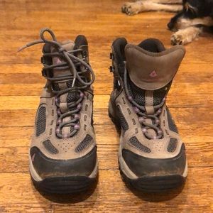 Vasque Breeze 2.0 Mid GTX hiking boots size 6.5
